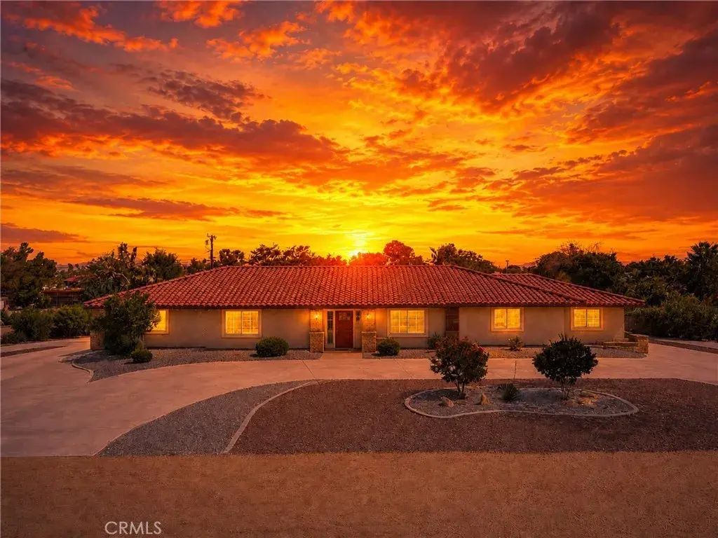 20238 Osseo Road, Apple Valley