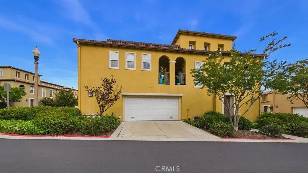 27034 Fairway, Valencia