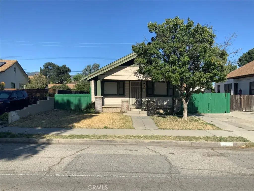 2517 N Mountain View, San Bernardino