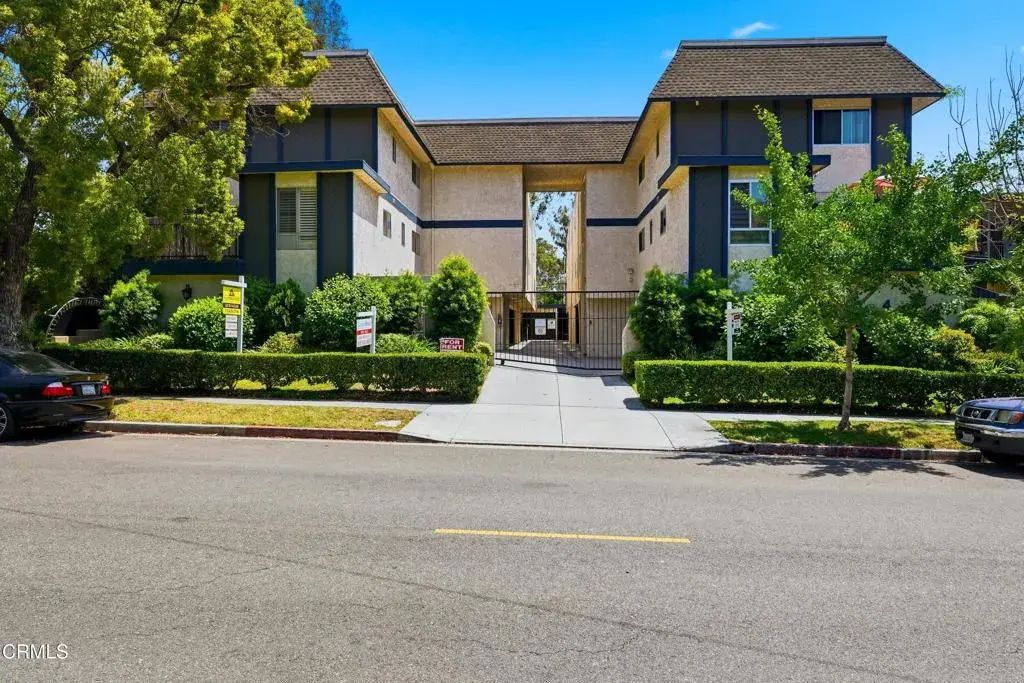 408 Burchett Street 3, Glendale