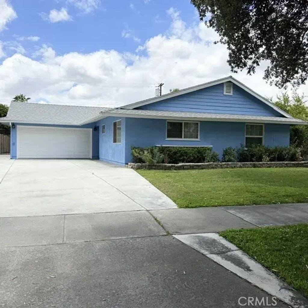 4486 Santee Place, Riverside
