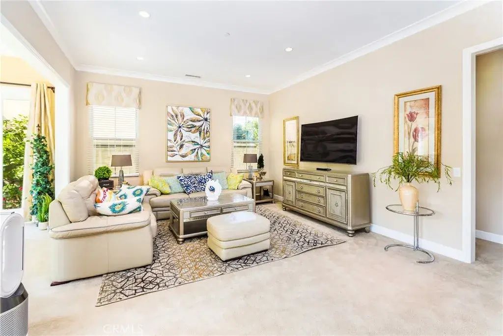 64 Thornapple, Irvine