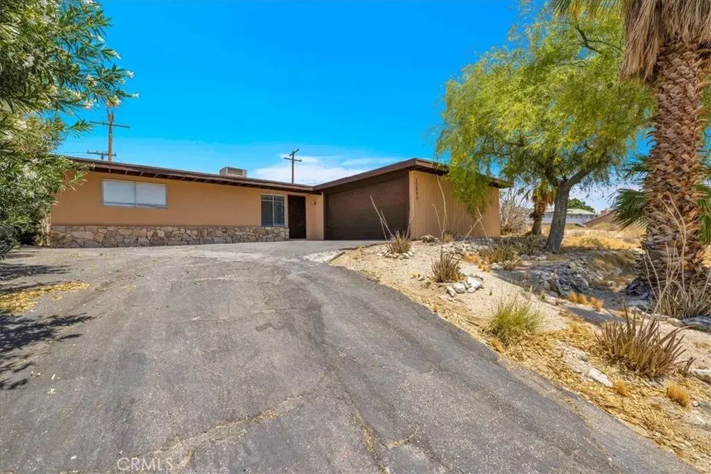 12880 Acacia Avenue, Desert Hot Springs