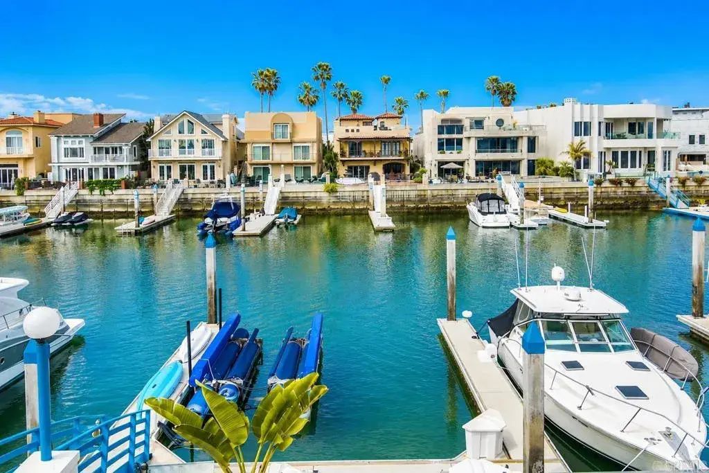48 Antigua Court, Coronado