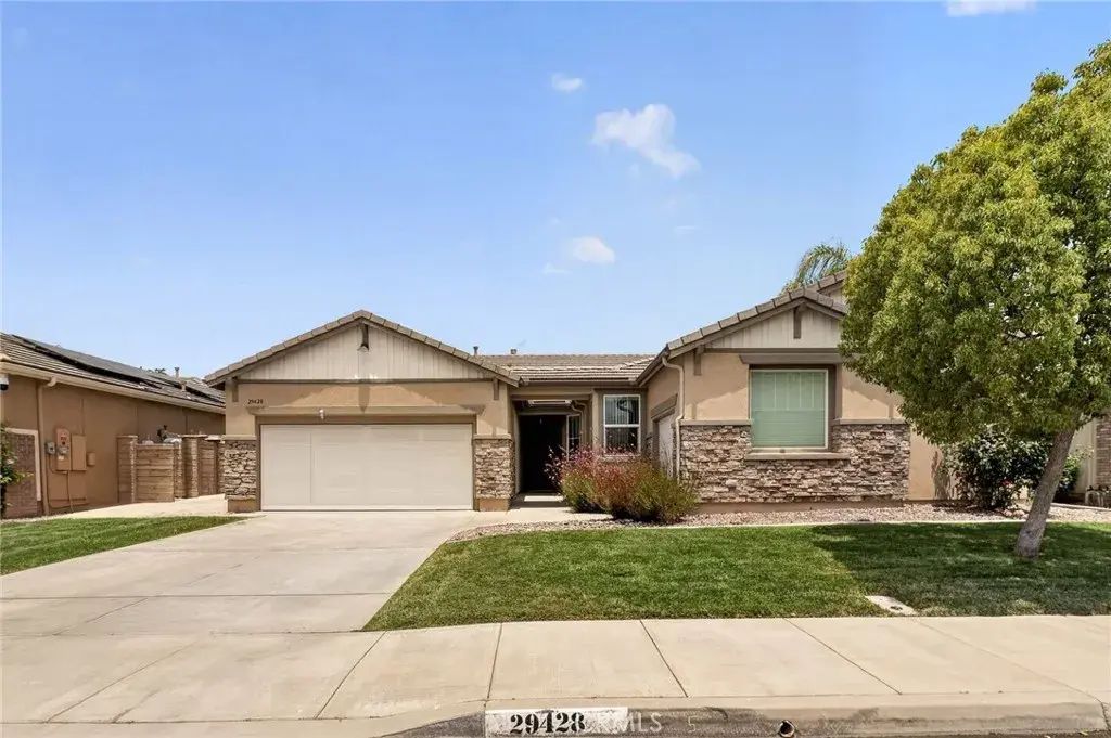 29428 Lake Hills, Menifee