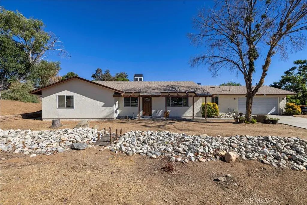 3855 Acton, Acton