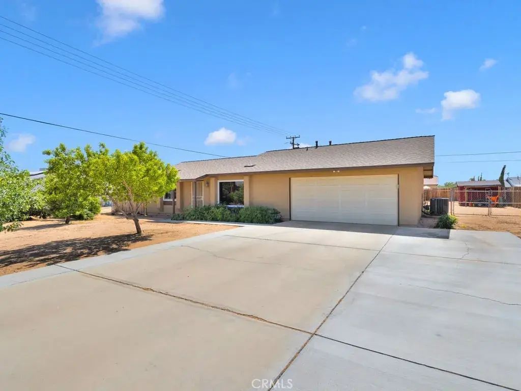 11110 Saratoga Road, Apple Valley