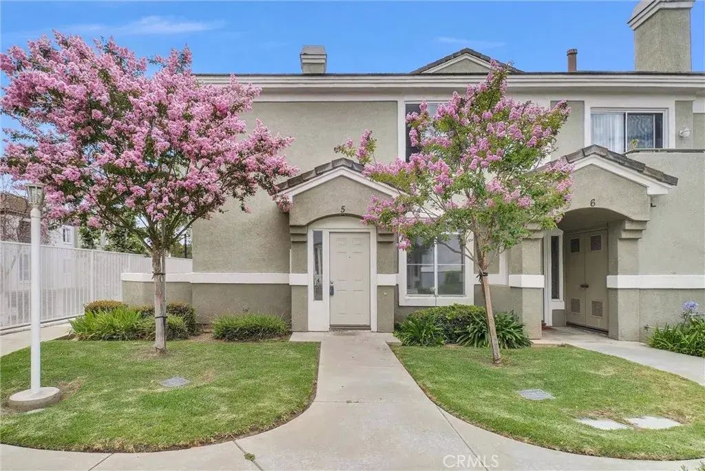 678 Azure Lane 5, Corona