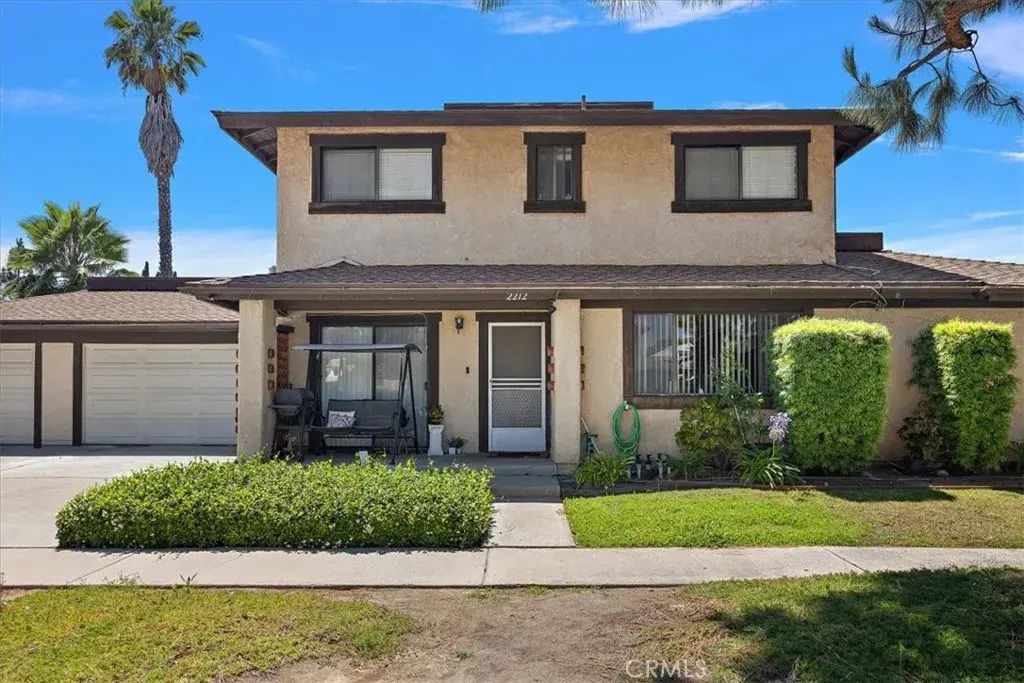 2210 E Buffalo, Santa Ana