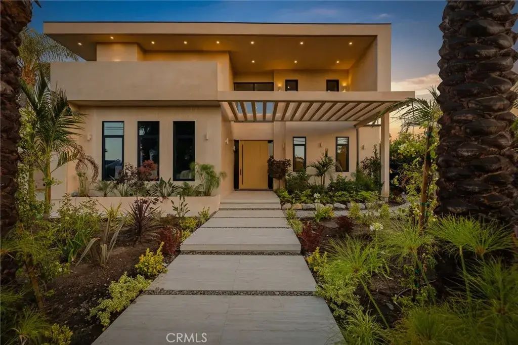 15450 Huston, Sherman Oaks