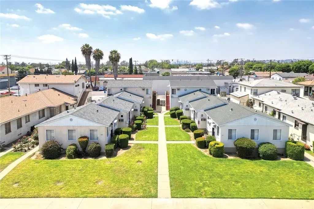 221 S Maple Avenue, Montebello