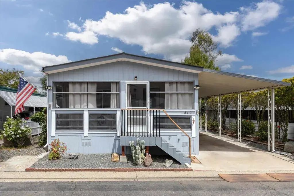 1751 Citracado Pkwy 212, Escondido