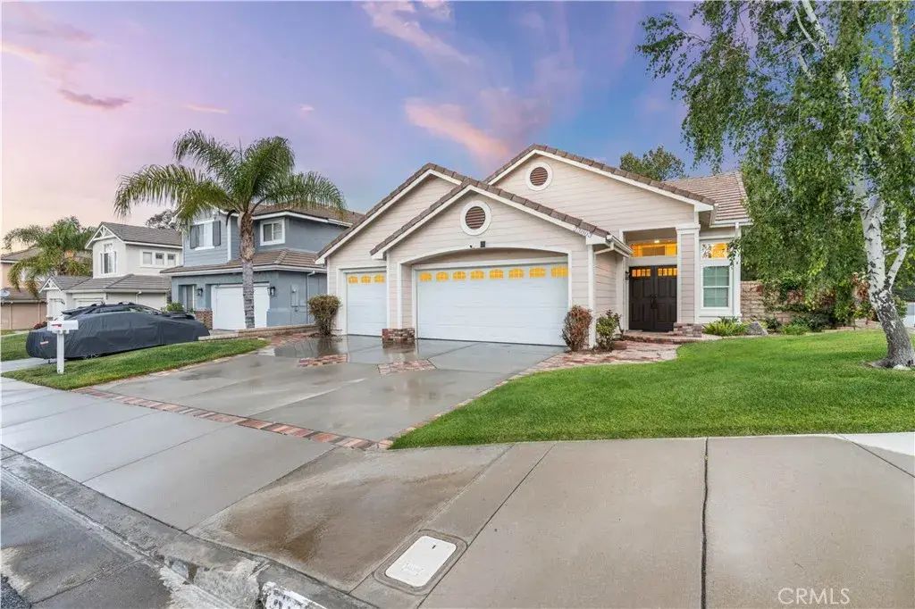 23803 Claymore Way, Valencia
