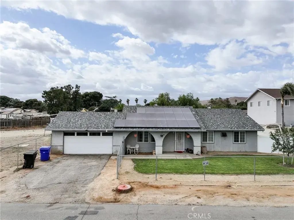 8979 Bold Ruler, Jurupa Valley