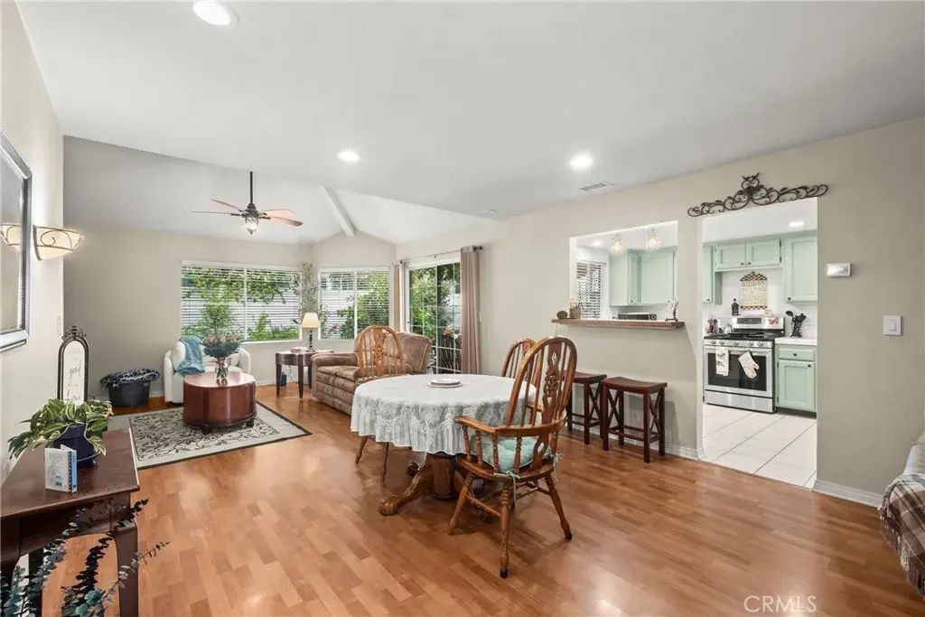 1866 Rory Lane 5, Simi Valley