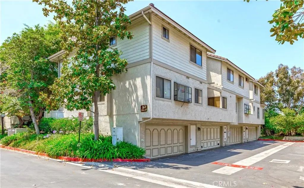 2621 Plaza Del Amo 524, Torrance