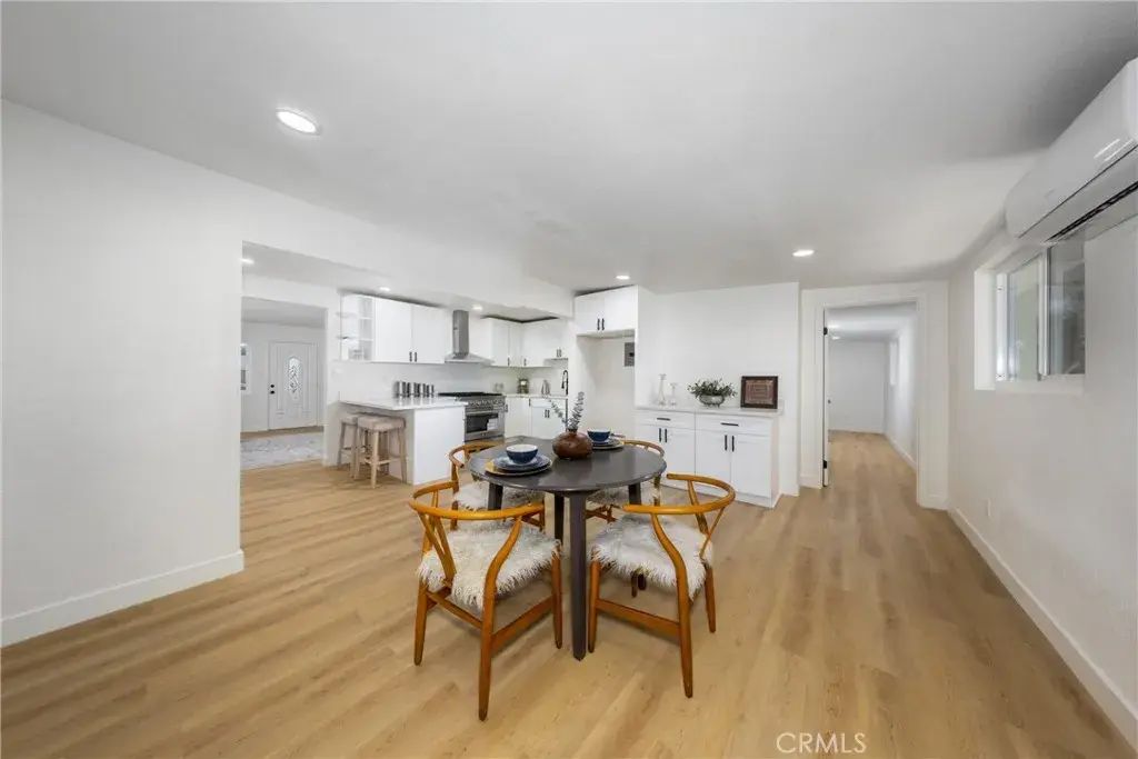 424 E 1st, Rialto