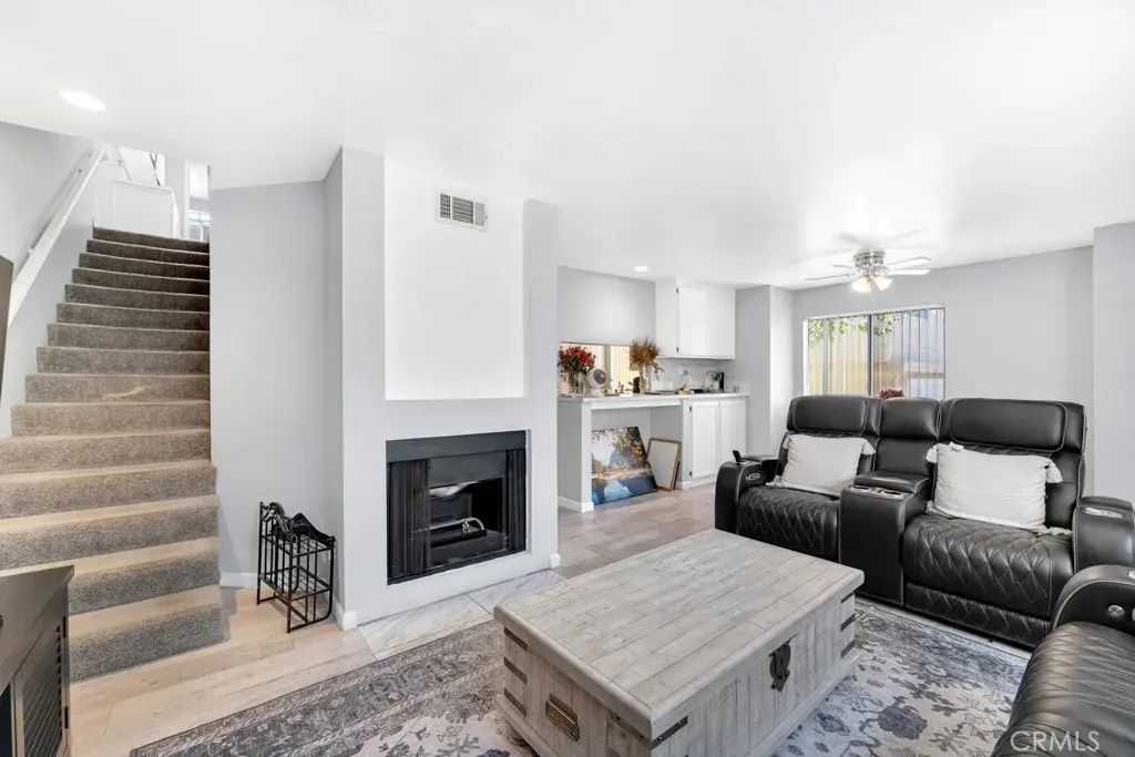 43439 30th West 1, Lancaster