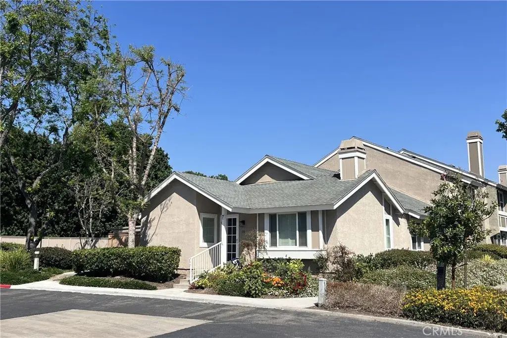 26 Elderglen, Irvine