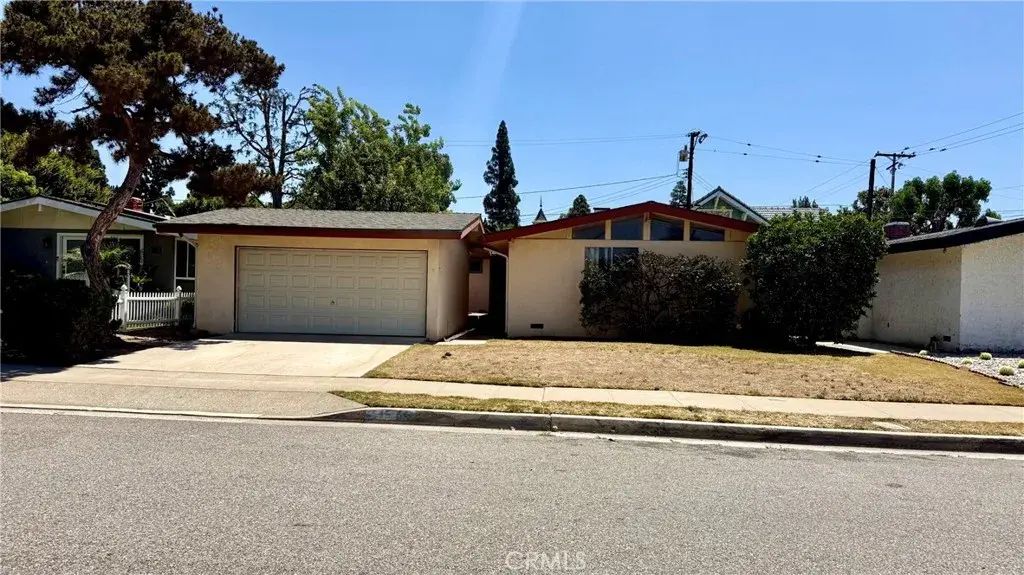 515 N Wayfield, Orange