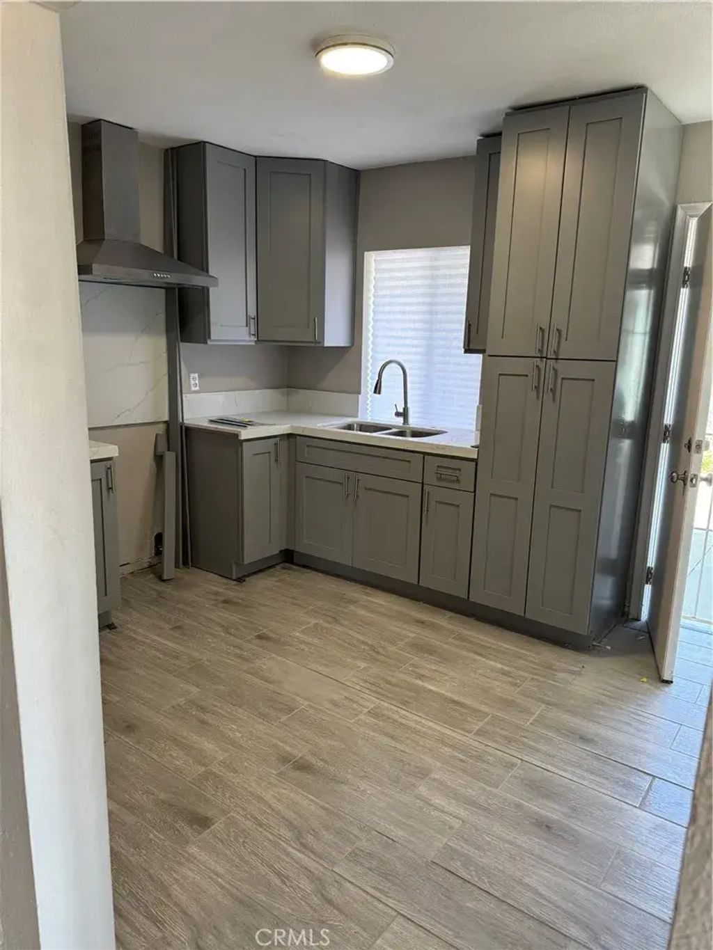 16466 Arrow, Fontana