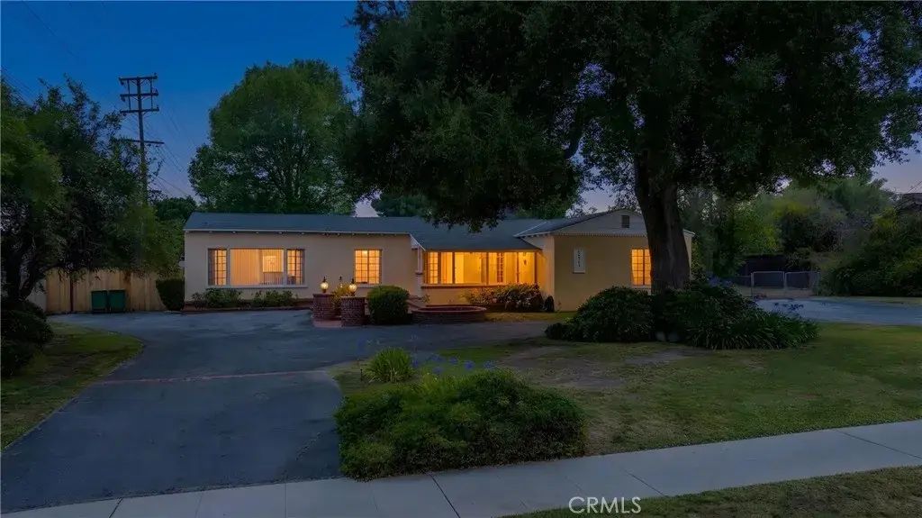 10845 Zelzah, Granada Hills