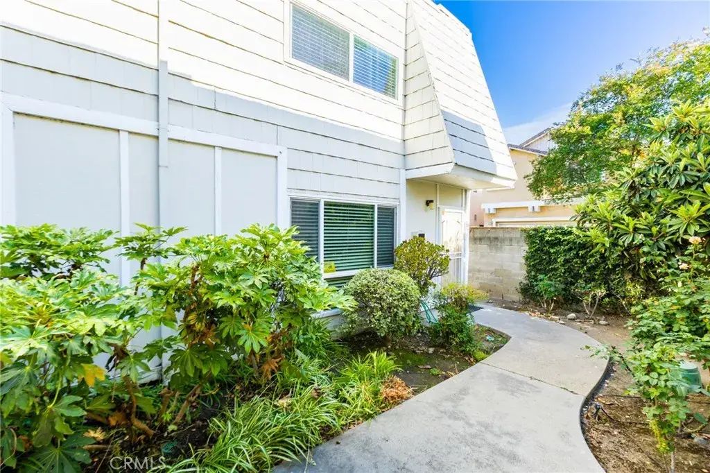 1434 Highland Avenue 8, Duarte