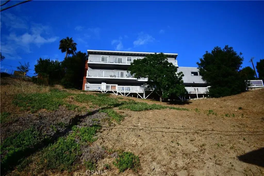 3615 Sunswept Drive, Studio City