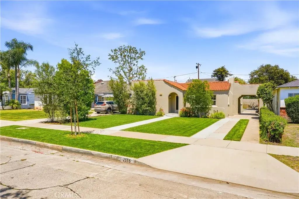 2315 Oakmont, Santa Ana