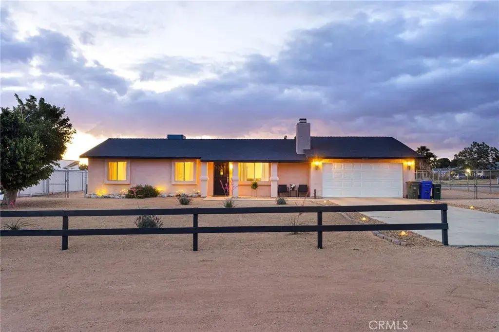 22672 El Centro Road, Apple Valley