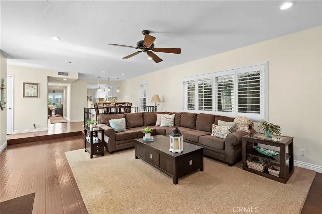 207 Memphis Avenue, Huntington Beach