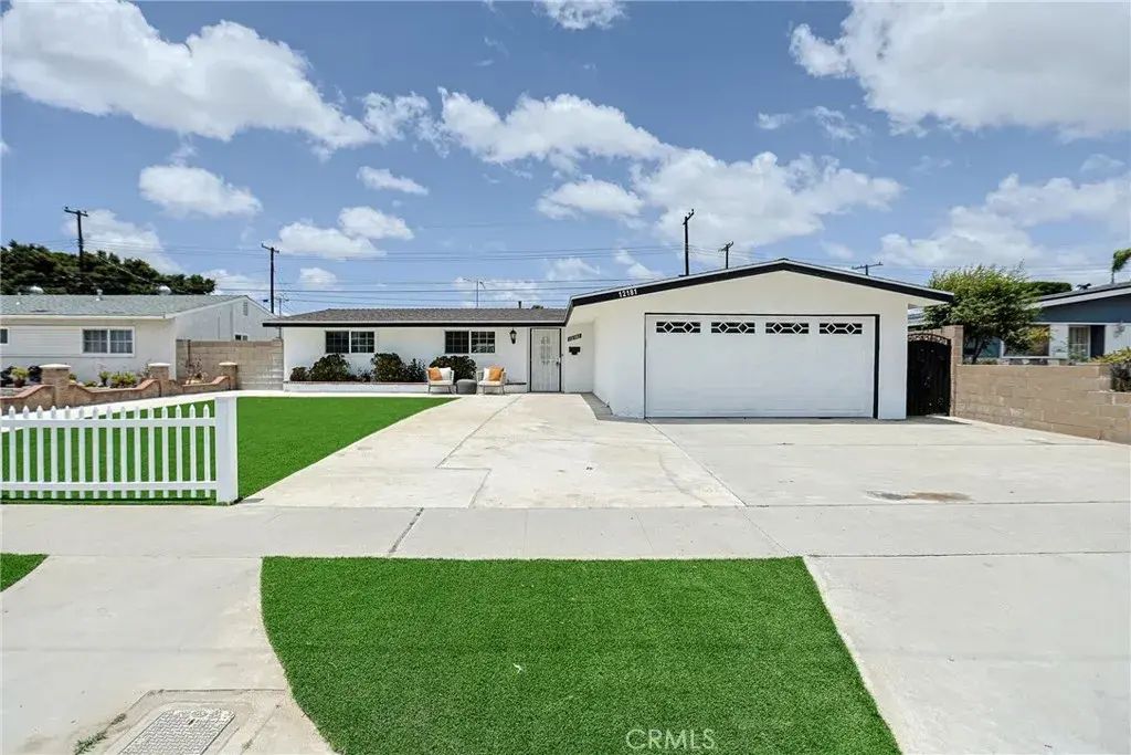 12181 Anzio, Garden Grove