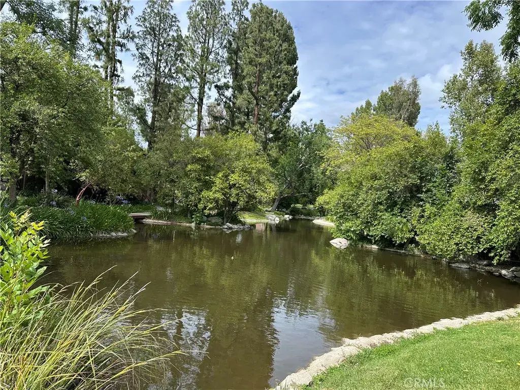 7050 Shoup 221, Canoga Park