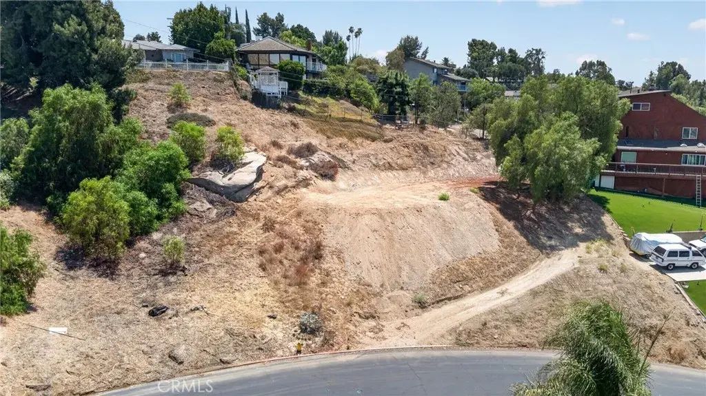 20254 Westpoint Dr., Riverside