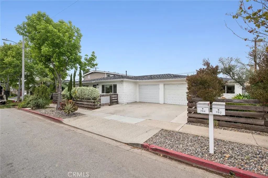 782 W 18th Street, Costa Mesa