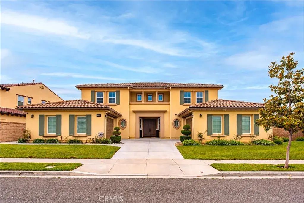 14852 Hightop, Moorpark