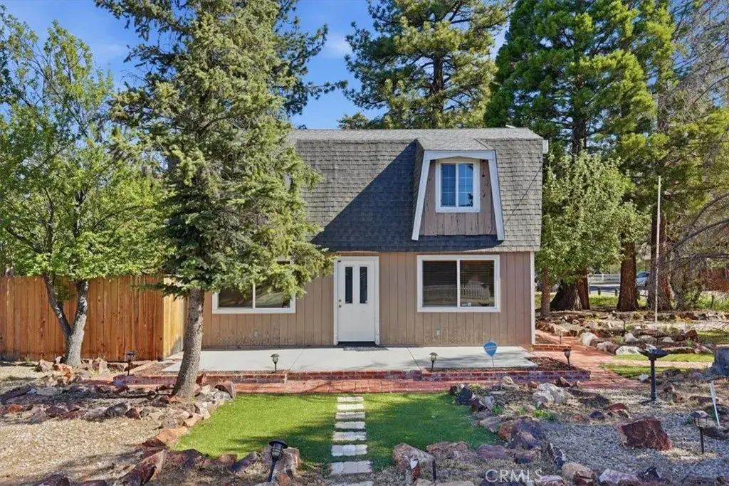 1081 Gold Mountain Drive, Big Bear City