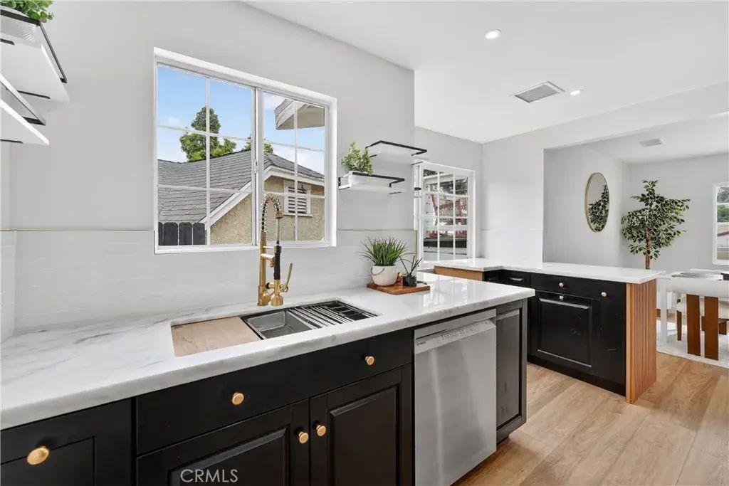 4419 Radium, Los Angeles
