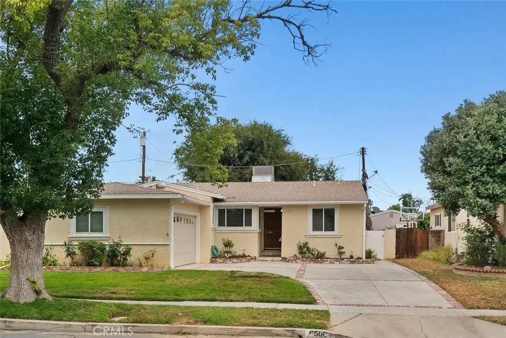 6500 Petit, Lake Balboa