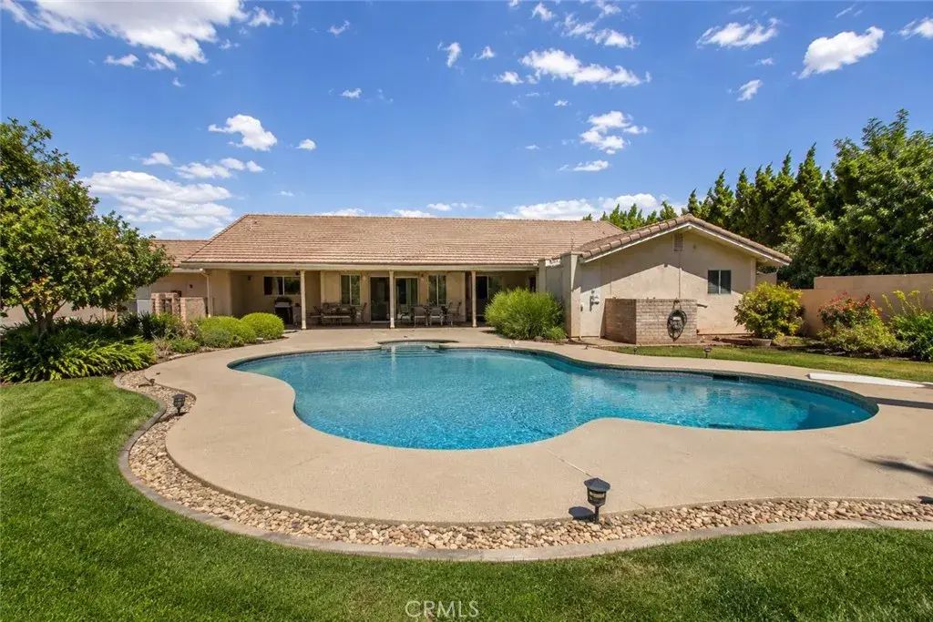 1531 Edgehill, Redlands