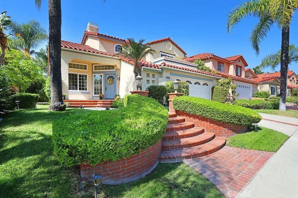 21171 Foxtail, Mission Viejo