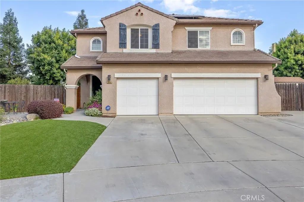 3440 W Newton Court, Visalia