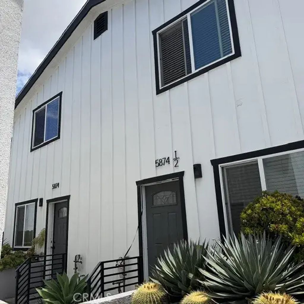 5874 Towne, Los Angeles