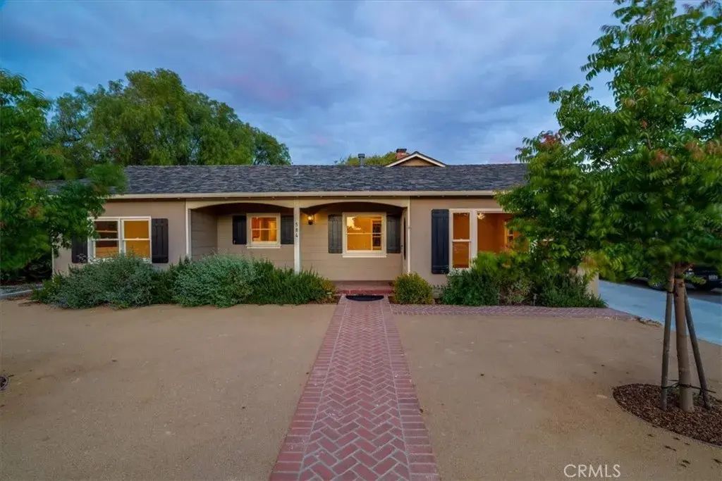 584 5th, Solvang