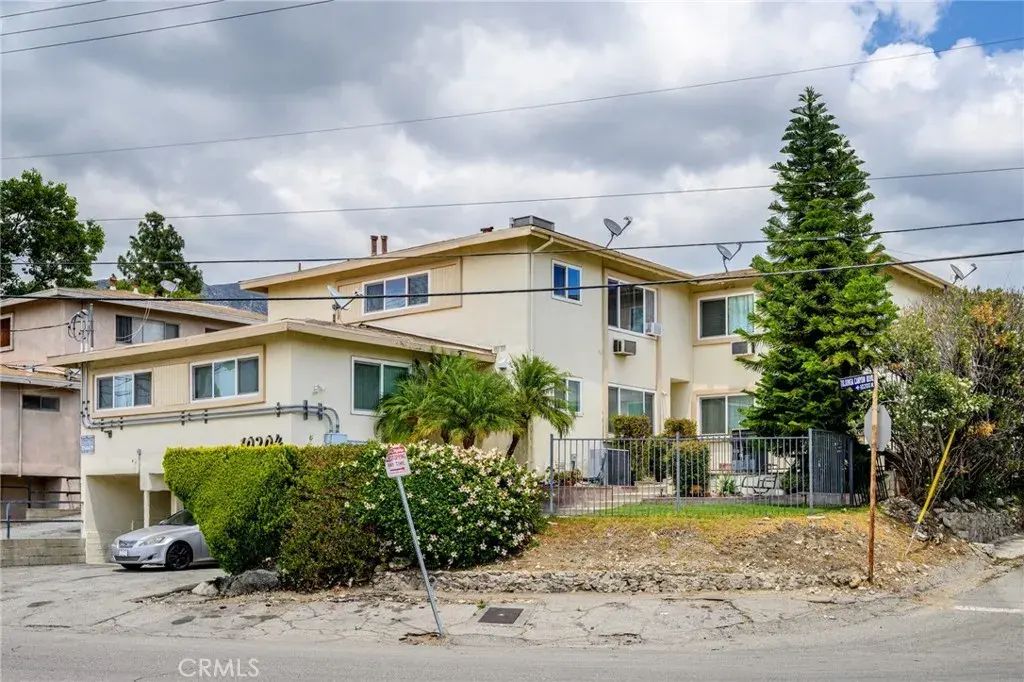 10204 Tujunga Canyon 2, Tujunga
