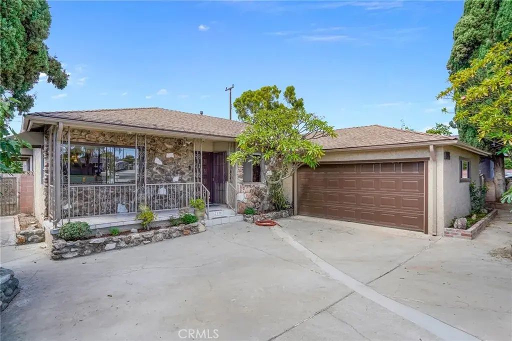 12125 Singleton Dr, La Mirada