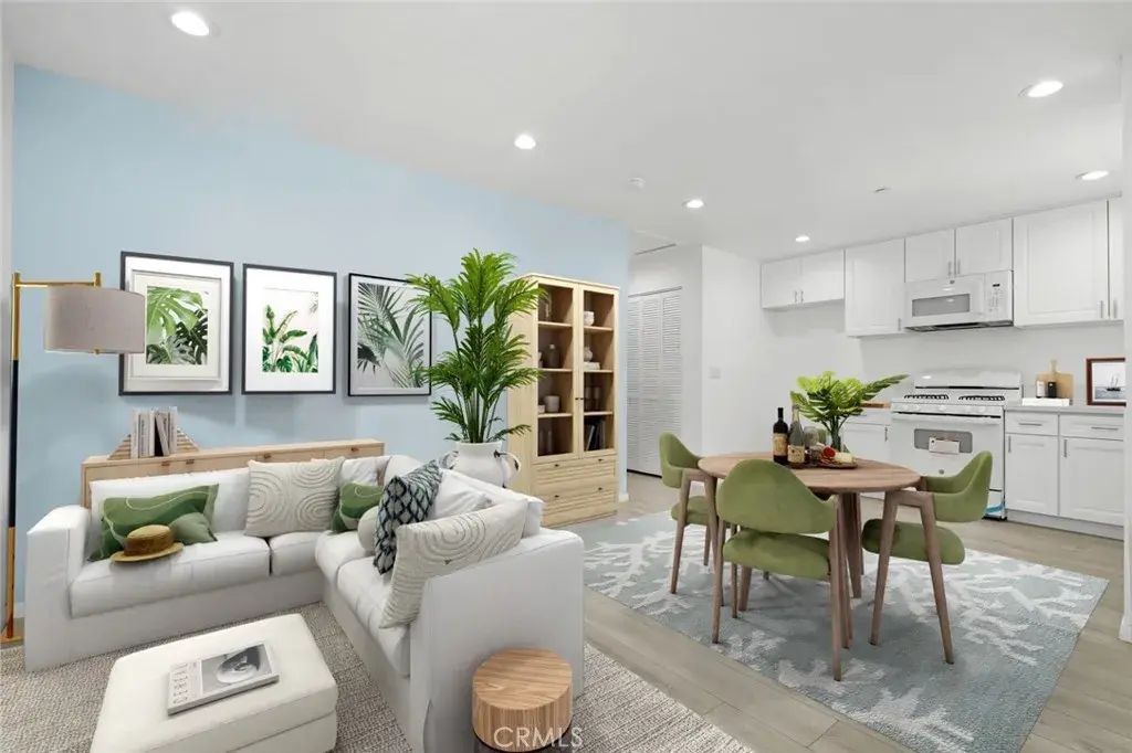 14257 Magnolia, Sherman Oaks