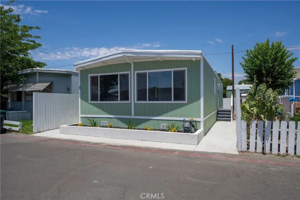 3157 E I E2, Lancaster