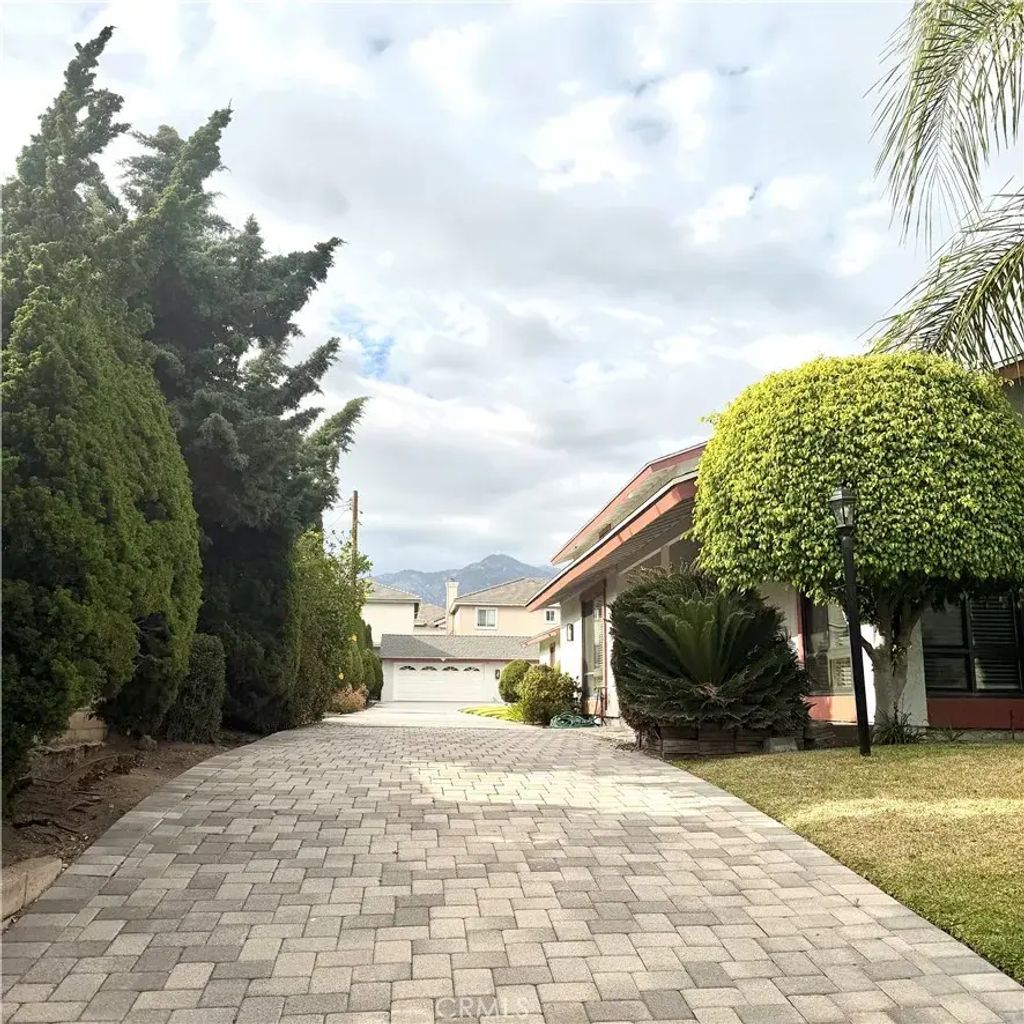 1025 Fairview Avenue 2, Arcadia