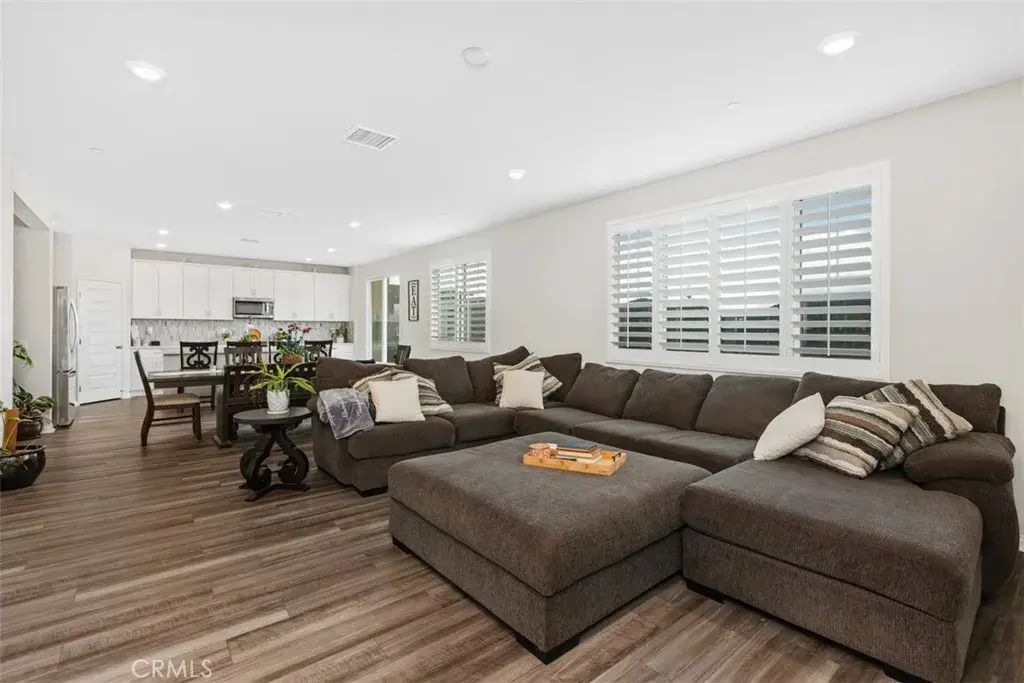 28427 Farm Creek, Valley Center